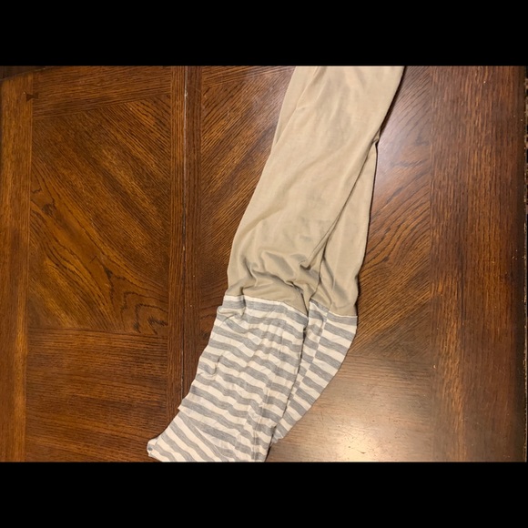 Woman’s scarf - Picture 4 of 5